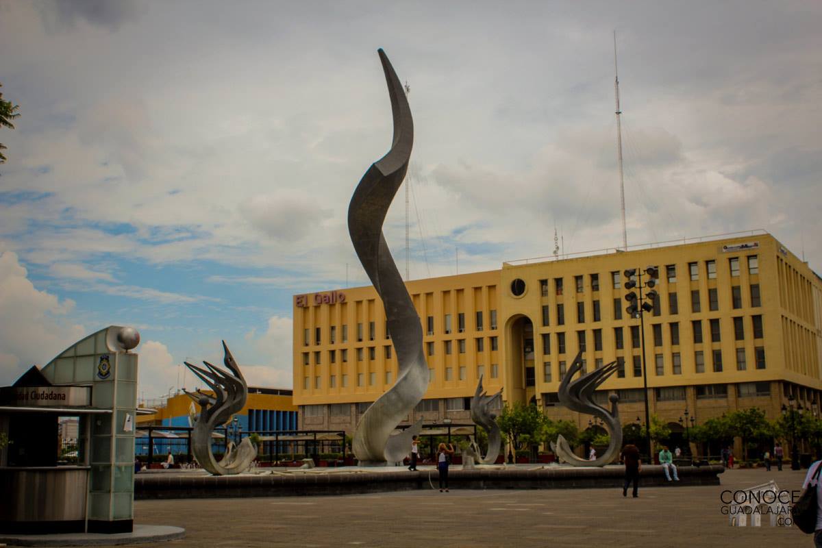 plaza-tapatia