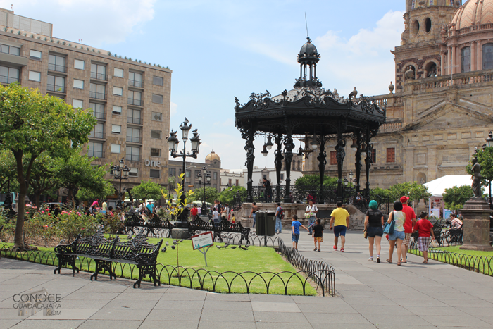 plaza-de-armas-guadalajara-kiosko copy