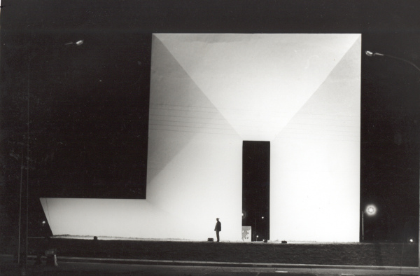 06-gran-puerta-Fernando-gonzalez-cortazar